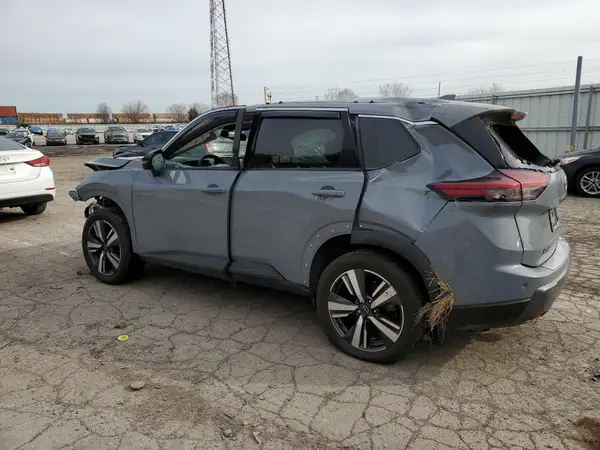 5N1BT3CB0RC680875 2024 NISSAN ROGUE - Image 2
