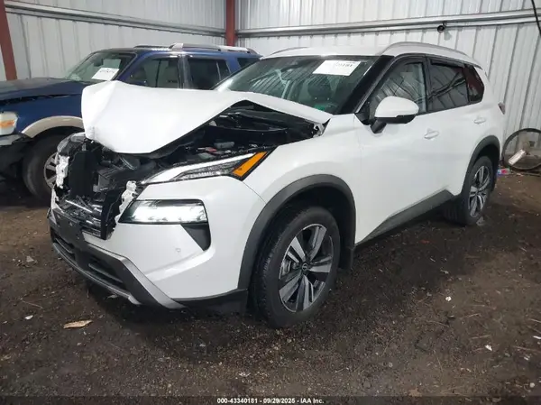 5N1BT3CB0RC687034 2024 NISSAN ROGUE - Image 2