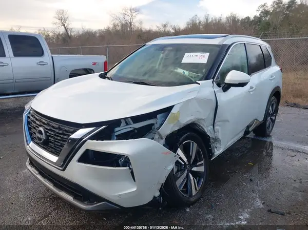 5N1BT3CB1PC682020 2023 NISSAN ROGUE - Image 2