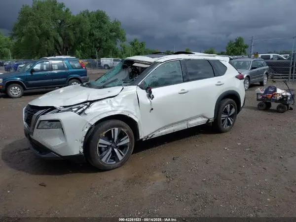 5N1BT3CB1PC803466 2023 NISSAN ROGUE - Image 2