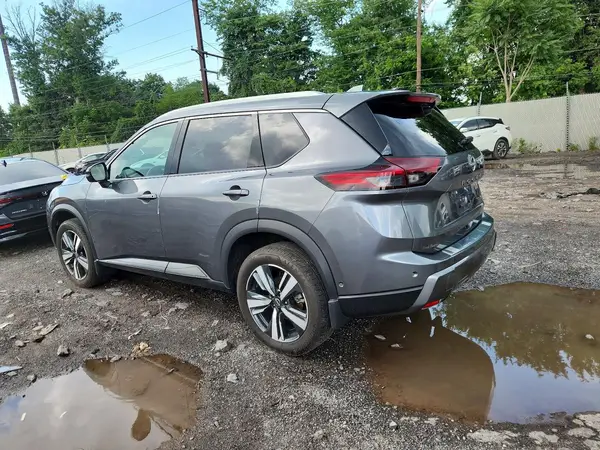 5N1BT3CB1RC735365 2024 NISSAN ROGUE - Image 2