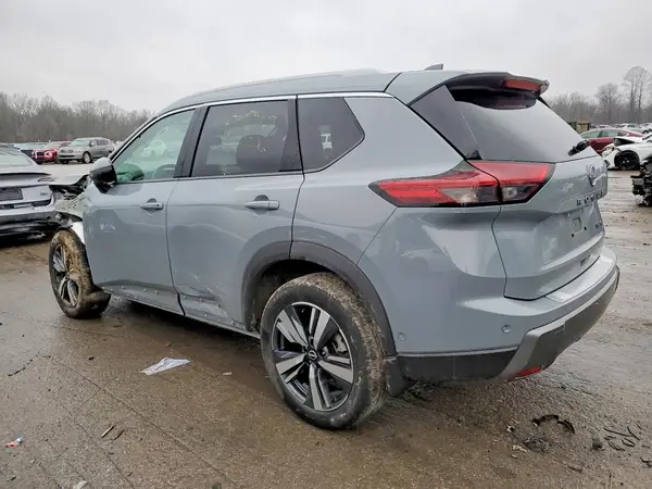 5N1BT3CB1RC736659 2024 NISSAN ROGUE - Image 2