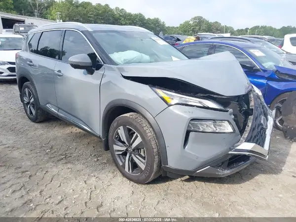 5N1BT3CB2NC697719 2022 NISSAN ROGUE - Image 1