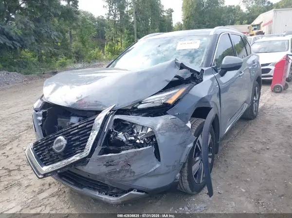 5N1BT3CB2NC697719 2022 NISSAN ROGUE - Image 2