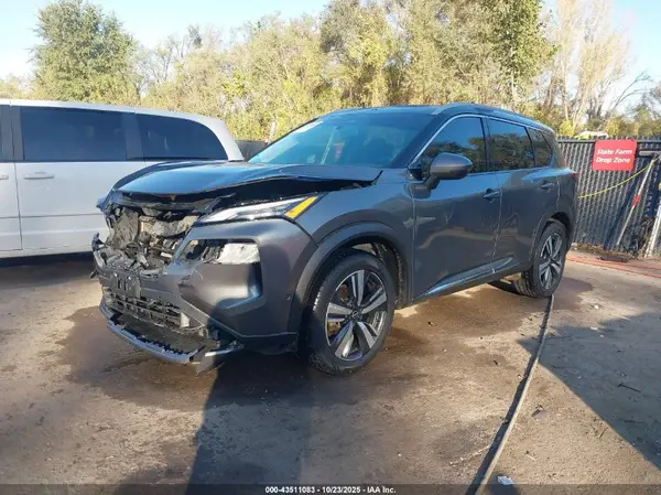 5N1BT3CB2PC796012 2023 NISSAN ROGUE - Image 2