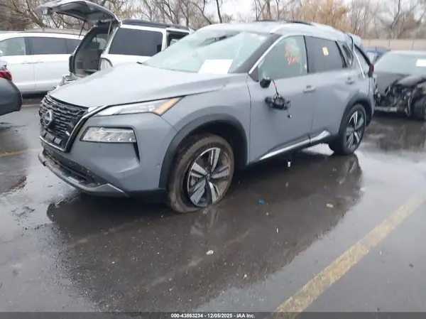 5N1BT3CB2PC802231 2023 NISSAN ROGUE - Image 2