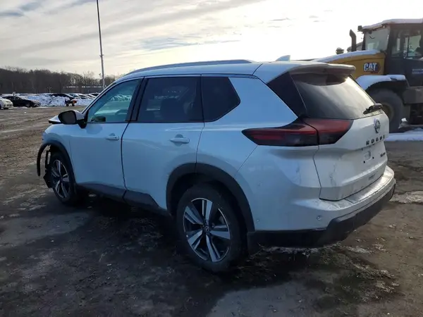 5N1BT3CB2RC751669 2024 NISSAN ROGUE - Image 2