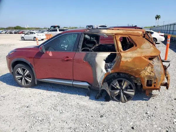 5N1BT3CB3NC698104 2022 NISSAN ROGUE - Image 2