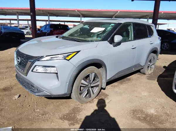 5N1BT3CB4NC675351 2022 NISSAN ROGUE - Image 2