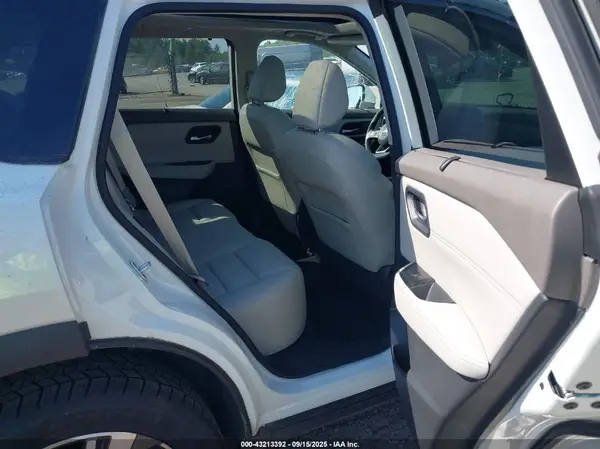5N1BT3CB4NC722698 2022 NISSAN ROGUE - Image 8