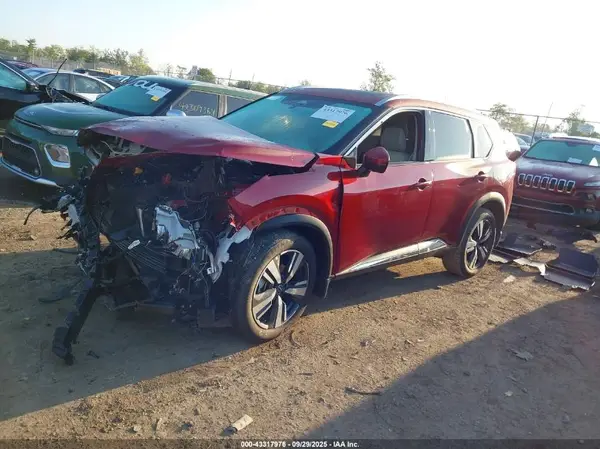 5N1BT3CB4PC736233 2023 NISSAN ROGUE - Image 2