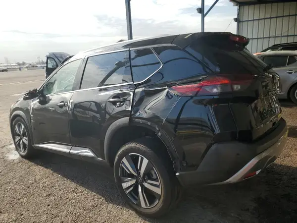 5N1BT3CB4PC780975 2023 NISSAN ROGUE - Image 2