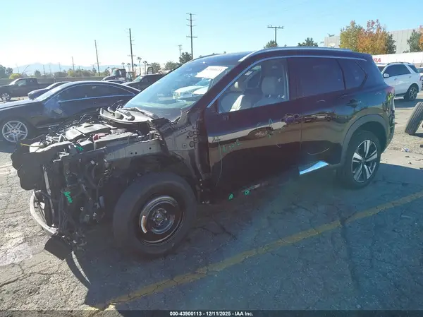 5N1BT3CB4PC810606 2023 NISSAN ROGUE - Image 2