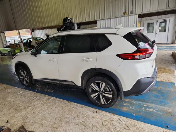 5N1BT3CB5NC724427 2022 NISSAN ROGUE - Image 2
