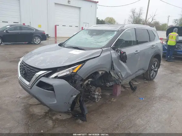 5N1BT3CB5PC682442 2023 NISSAN ROGUE - Image 2
