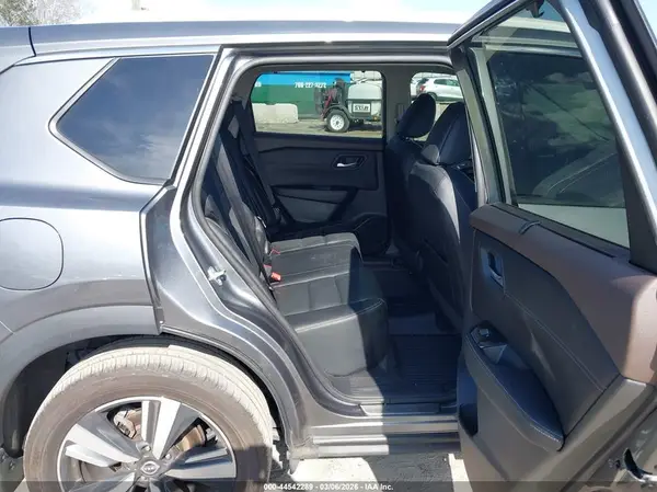 5N1BT3CB5PC752361 2023 NISSAN ROGUE - Image 8