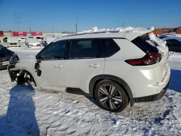 5N1BT3CB5RC672447 2024 NISSAN ROGUE - Image 2