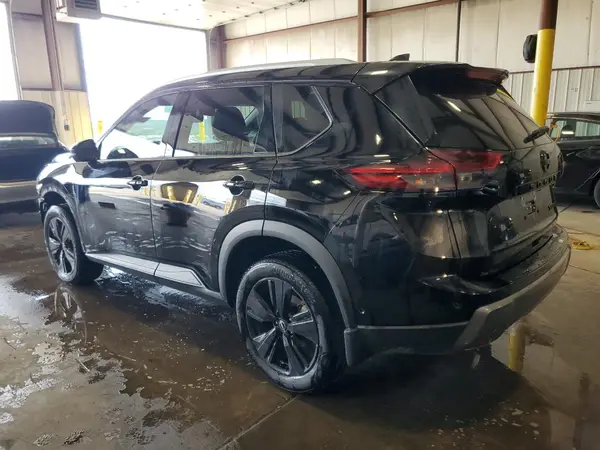 5N1BT3CB5RC751598 2024 NISSAN ROGUE - Image 2