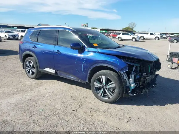 5N1BT3CB6NC696413 2022 NISSAN ROGUE - Image 1