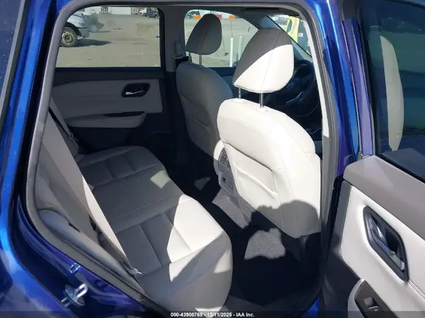 5N1BT3CB6NC696413 2022 NISSAN ROGUE - Image 8
