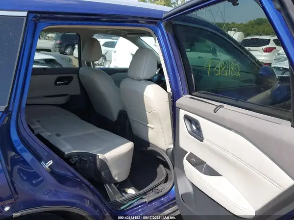 5N1BT3CB6PC688072 2023 NISSAN ROGUE - Image 8