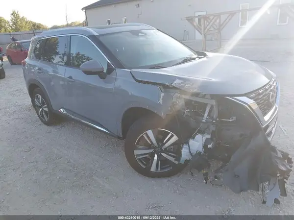 5N1BT3CB7NC693259 2022 NISSAN ROGUE - Image 1