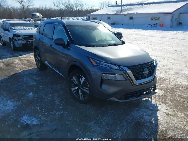 5N1BT3CB7NC697957 2022 NISSAN ROGUE - Image 1