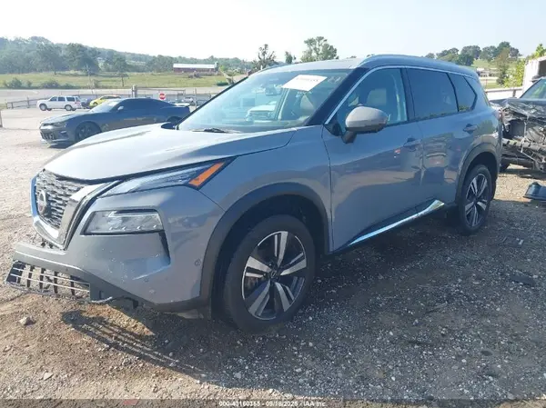 5N1BT3CB7PC777388 2023 NISSAN ROGUE - Image 2
