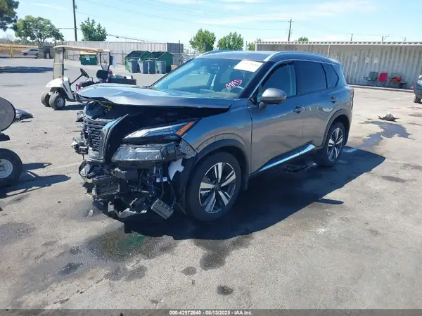 5N1BT3CB7PC828713 2023 NISSAN ROGUE - Image 2