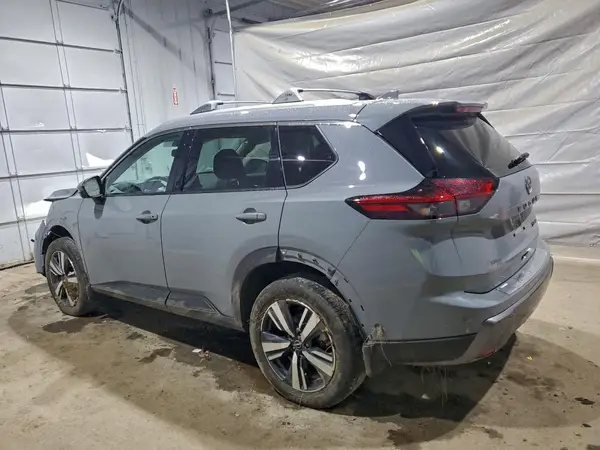 5N1BT3CB7RC723575 2024 NISSAN ROGUE - Image 2