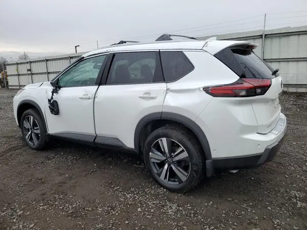 5N1BT3CB8RC679778 2024 NISSAN ROGUE - Image 2