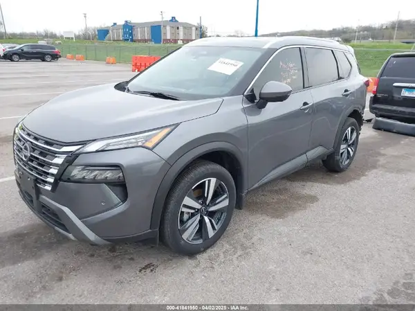 5N1BT3CB8RC720197 2024 NISSAN ROGUE - Image 2