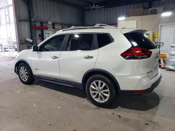 5N1ET2MT0HC786871 2017 NISSAN ROGUE - Image 2