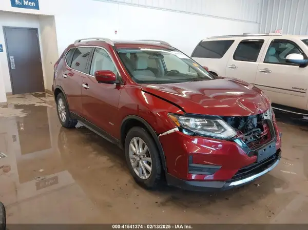 5N1ET2MT0JC842815 2018 NISSAN ROGUE - Image 1