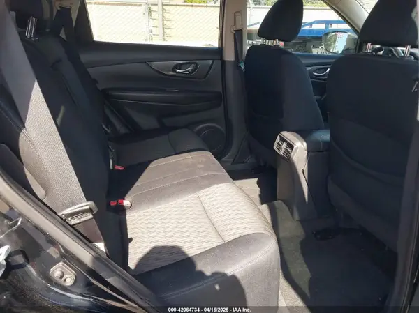 5N1ET2MT1HC777080 2017 NISSAN ROGUE - Image 8
