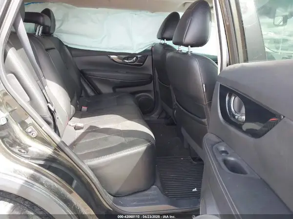 5N1ET2MT1HC788418 2017 NISSAN ROGUE - Image 8