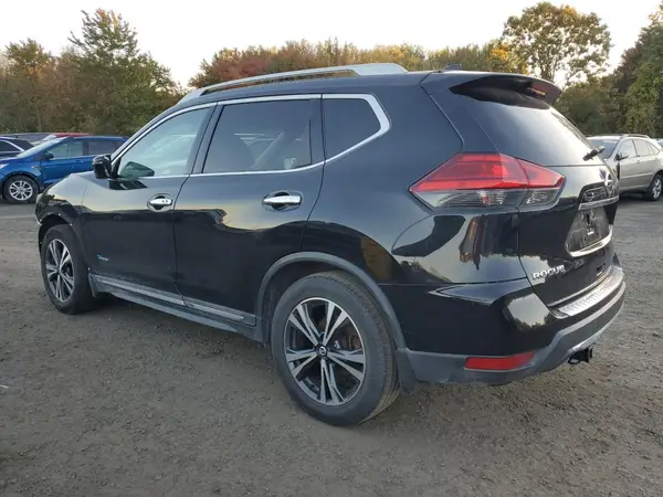 5N1ET2MT2HC781770 2017 NISSAN ROGUE - Image 2