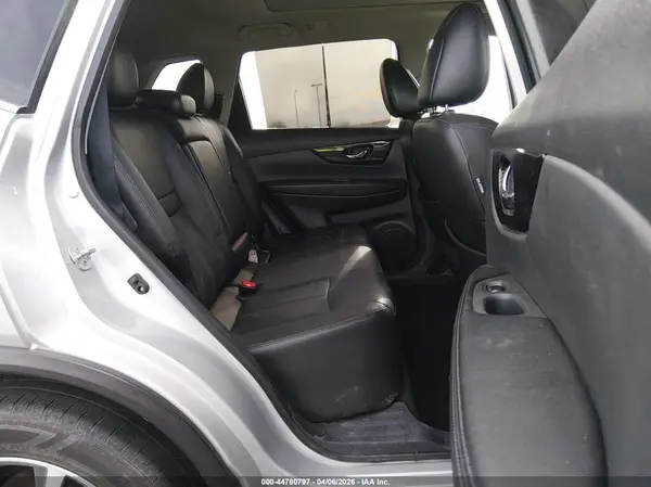 5N1ET2MT4HC786663 2017 NISSAN ROGUE - Image 8