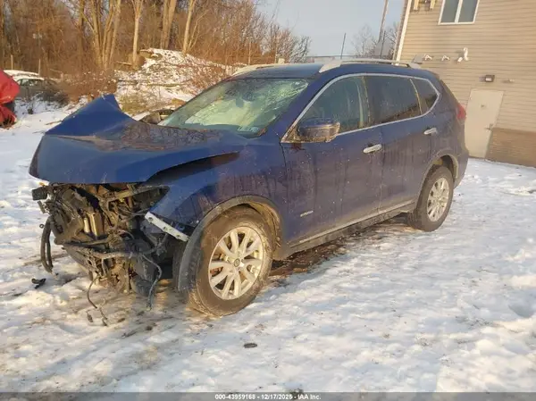 5N1ET2MT4KC713946 2019 NISSAN ROGUE - Image 2