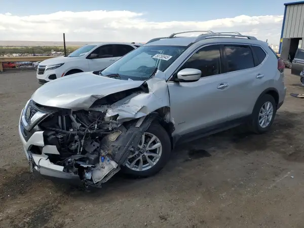 5N1ET2MT5JC826335 2018 NISSAN ROGUE - Image 1