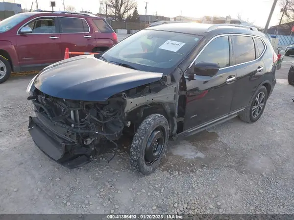 5N1ET2MT6JC820592 2018 NISSAN ROGUE - Image 2