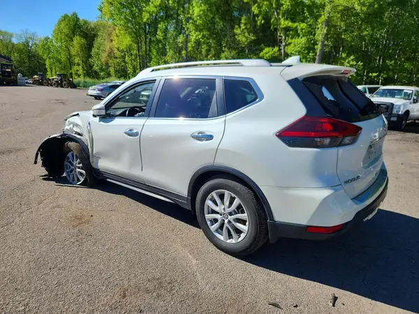 5N1ET2MT6KC749167 2019 NISSAN ROGUE - Image 2