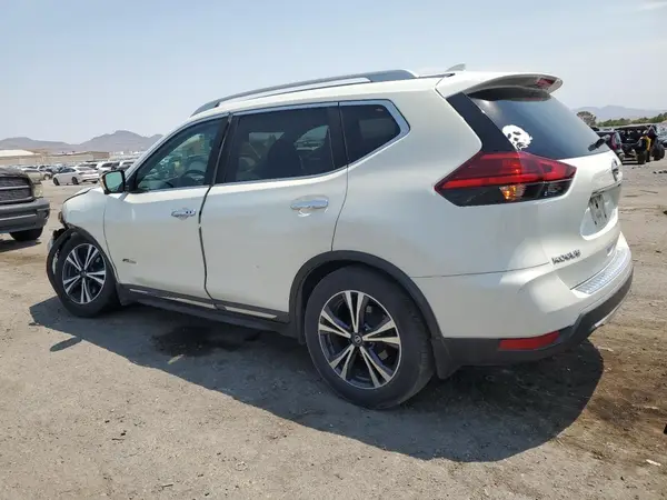 5N1ET2MT7HC798807 2017 NISSAN ROGUE - Image 2