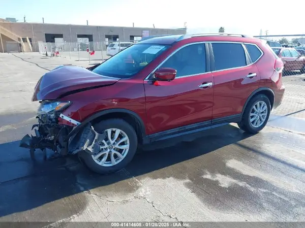5N1ET2MT7JC800934 2018 NISSAN ROGUE - Image 2