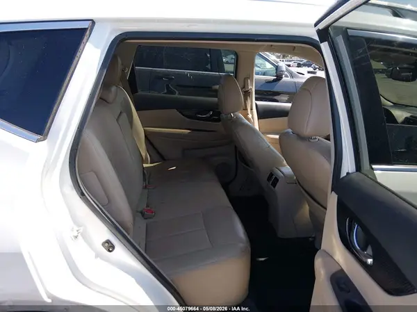 5N1ET2MT8HC804713 2017 NISSAN ROGUE - Image 8