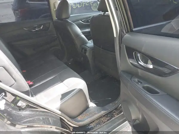 5N1ET2MT8JC809660 2018 NISSAN ROGUE - Image 8