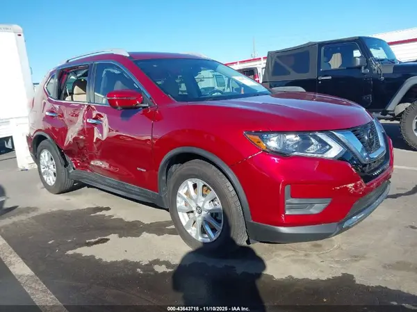 5N1ET2MT8JC814289 2018 NISSAN ROGUE - Image 1