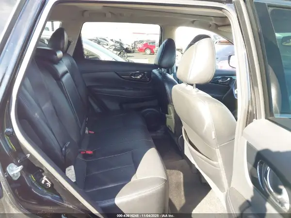 5N1ET2MT9HC795875 2017 NISSAN ROGUE - Image 8