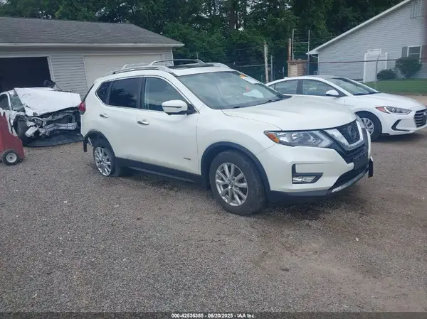 5N1ET2MT9JC802863 2018 NISSAN ROGUE - Image 1