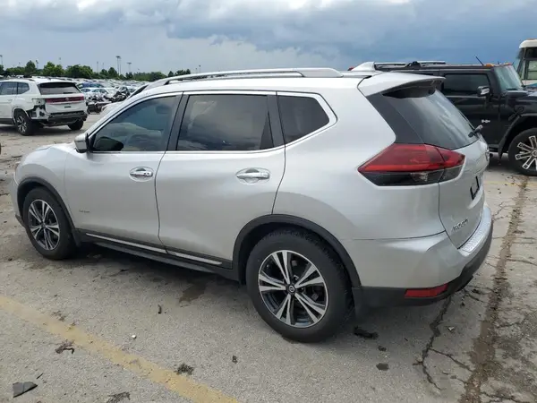 5N1ET2MT9JC826368 2018 NISSAN ROGUE - Image 2